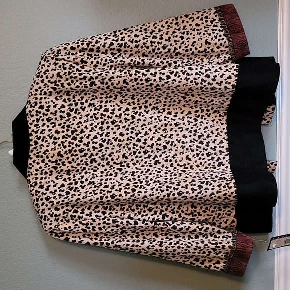 M.H.M. Animal Print Style Drape Jacket - Picture 4 of 6